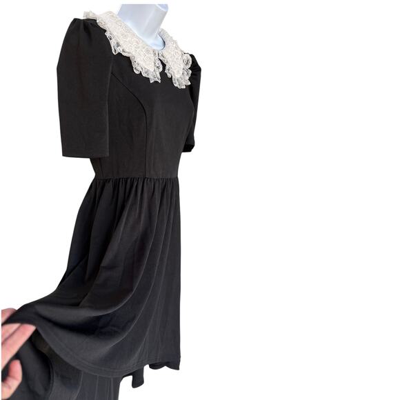 Scarlet Darkness Gothic Wednesday Addams Style Dress with Lace Collar size S - Picture 9 of 12